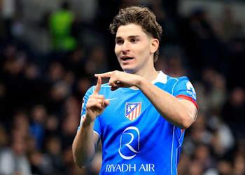 رئيس أتلتيكو مدريد يوجه رسالة لـ برشلونة بشأن مستقبل ألفاريز