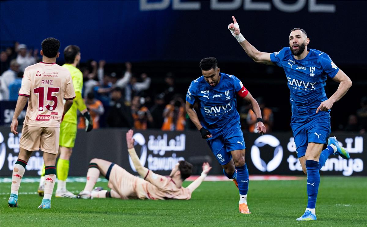 ترتيب هدافي الدوري السعودي بعد ثنائية كريم بنزيما أمام الخلود