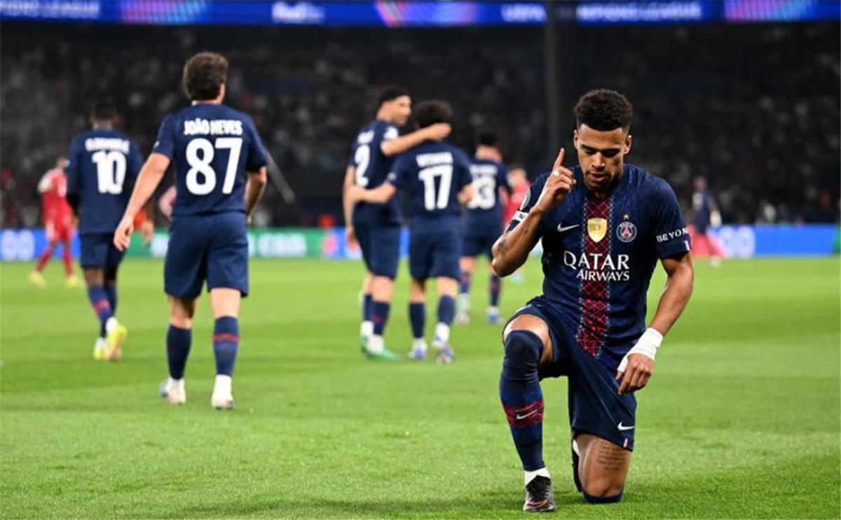 موعد مباراة العودة بين ليفربول وباريس سان جيرمان في دوري أبطال أوروبا