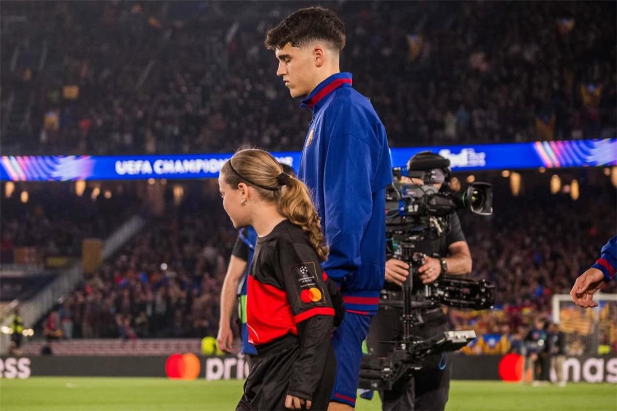 أول تعليق من كوبارسي بعد طرده أمام أتلتيكو مدريد 