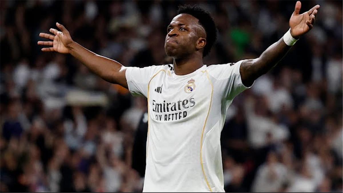 جماهير ريال مدريد تتصالح مع فينيسيوس جونيور قبل مباراة جيرونا في الدوري الإسباني