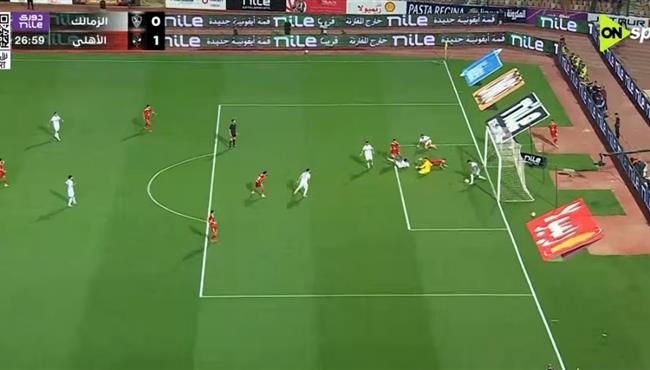 حسام عبد المجيد ينقذ مرمي الزمالك من هدف محقق للاهلي بالدوري المصري