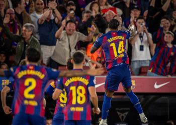 تصرف استفزازي من لاعب ريال مدريد لـ جماهير برشلونة في الكلاسيكو