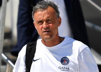 فيديو لويس إنريكي يتفاعل مع فوز برشلونة بلقب الدوري الإسباني