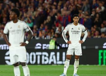 غرفة ملابس ريال مدريد تنقلب على نجم الفريق ومطالبات برحيله