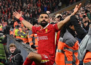 موقف محمد صلاح من المشاركة مع ليفربول أمام أستون فيلا في الدوري الإنجليزي