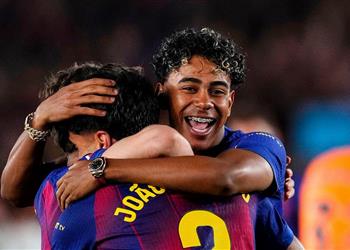 فيديو لامين يامال يثير مشاعر الجماهير العربية في احتفاله بالتتويج بالدوري الإسباني