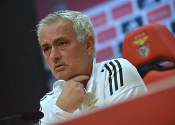 مورينيو تلقيت شيئا من بنفيكا ولن أرد على أحد بشأن ريال مدريد