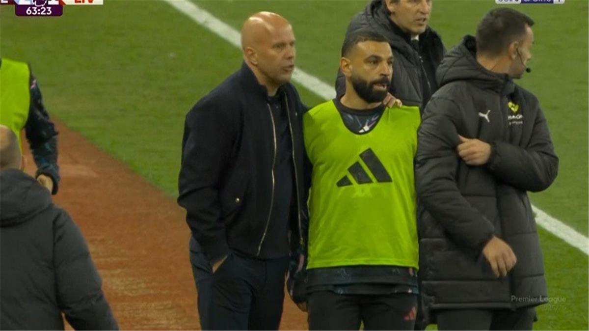محمد صلاح يدخل بديلًا في مباراة ليفربول وأستون فيلا