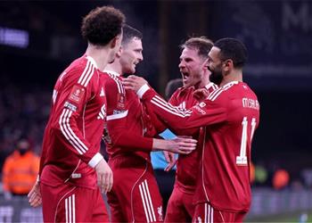 ترشح رباعي ليفربول لـ جائزة جديدة وموقف محمد صلاح