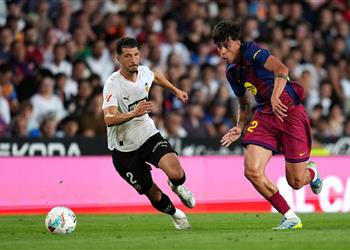 رجل مباراة برشلونة وفالنسيا في الدوري الاسباني