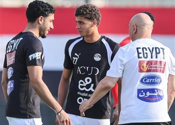 انضمام حمزة عبد الكريم ومرموش لمعسكر منتخب مصر استعداد ا لـ كأس العالم
