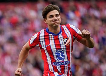 أتلتيكو مدريد يكشف حقيقة تلقيه عرض ا رسمي ا من برشلونة لضم ألفاريز