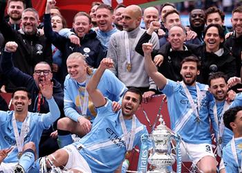 لاعب مانشستر سيتي يرد على أنباء رحيله بعد ارتباطه بـ برشلونة
