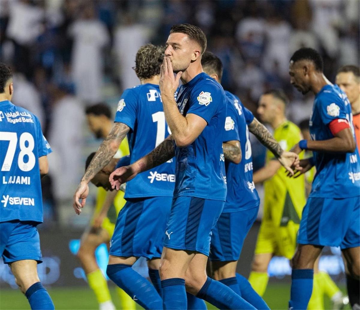 مباراة الهلال والخليج في الدوري السعودي