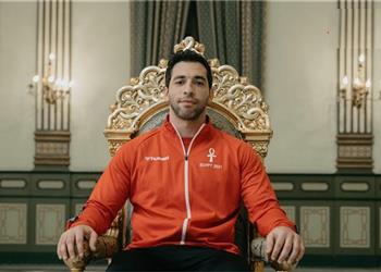 أحمد الأحمر ألعب وأنا مصاب بالرباط الصليبي منذ 15 سنة
