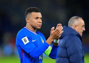 لاعب فرنسا يدافع عن مبابي قائد عظيم وسيتألق في كأس العالم