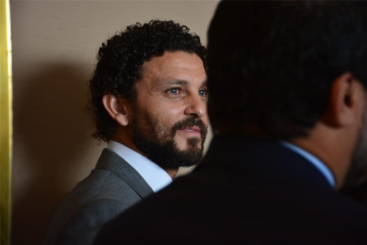 "مريض وخاسر".. حسام غالي يفتح النار على منتقدي تواجد حمزة عبد الكريم في قائمة كأس العالم