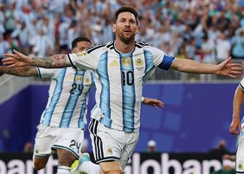 5 أرقام قياسية لـ ميسي بعد هاتريك الجزائر في كأس العالم