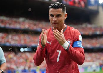 فيديو جماهير البرتغال تستفز رونالدو بـ ميسي بعد التعادل أمام الكونغو في كأس العالم