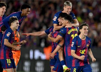 لاعب برشلونة على وشك تجديد عقده لمدة عامين