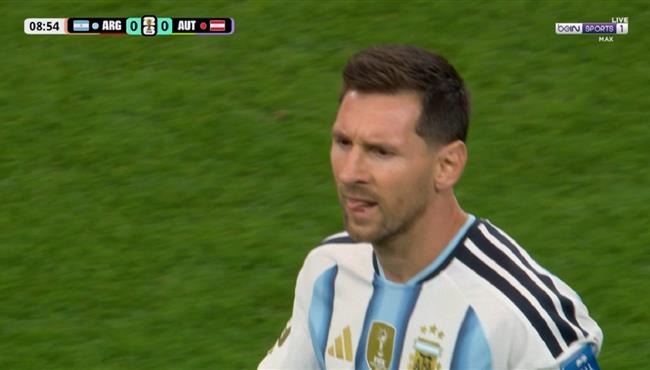ركلة جزاء ميسي الضائعة في مباراة الأرجنتين والنمسا بكأس العالم