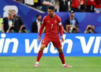 فيديو كريستيانو رونالدو يسجل هدف البرتغال الأول أمام أوزبكستان