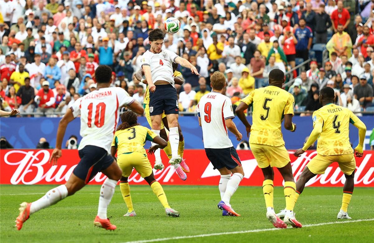 رجل مباراة إنجلترا وغانا في كأس العالم