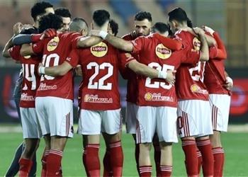 نجم الأهلي يتلقى عرض ا سعودي ا ويقترب من الرحيل