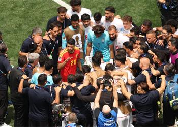 رئيس اتحاد إيران مباراة مصر حاسمة ولن نقبل دعم المثليين