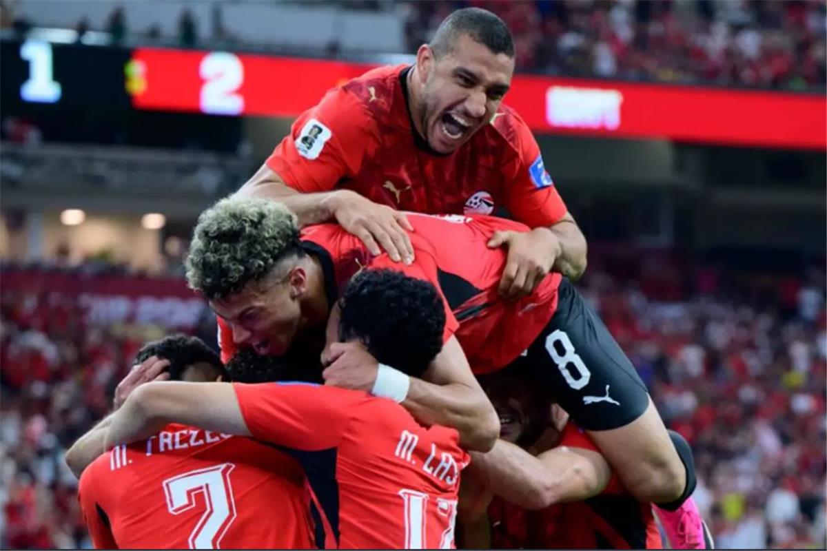 مساحات نيوز : رسميًا.. منتخب مصر يتأهل إلي دور الـ 32 من كأس العالم قبل مواجهة إيران