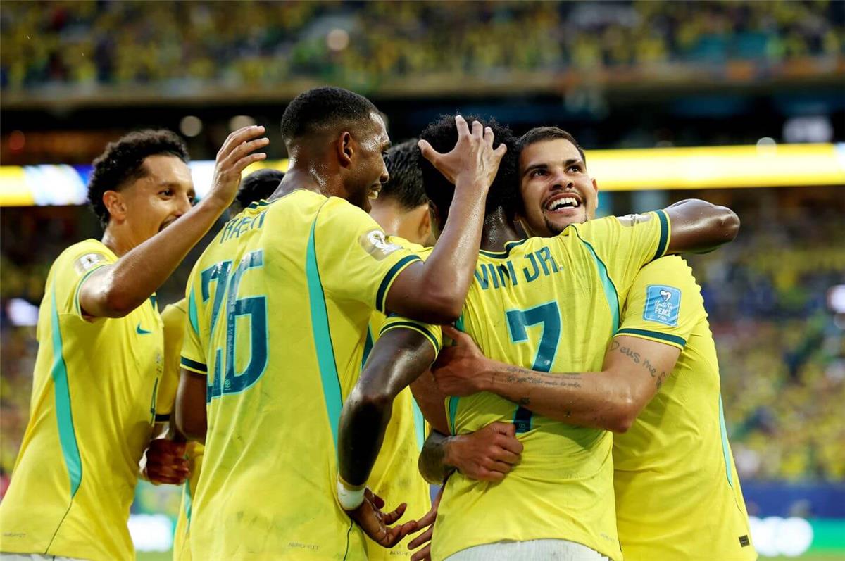 الصالح سبورت : القنوات الناقلة لمباراة البرازيل واليابان اليوم في كأس العالم 