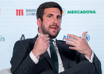منافس بيريز مورينيو ليس مناسب ا لـ ريال مدريد وسأعلن عن أولى صفقات الفريق