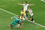 ثنائي البرازيل مهدد بالغياب عن ربع نهائي كأس العالم