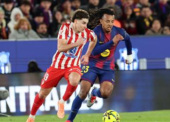 أتلتيكو مدريد يتخذ خطوة قانونية جديدة ضد برشلونة بسبب ألفاريز