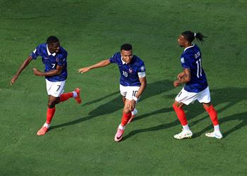 فيديو أوليس يتألق ومبابي يقود فرنسا لدور الـ 16 بكأس العالم بثلاثية أمام السويد
