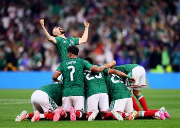 فيديو المكسيك تهزم الإكوادور بثنائية وتتأهل لدور الـ16 من كأس العالم