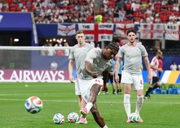 ديلي ميل إصابة لاعب إنجلترا أمام الكونغو الديمقراطية في كأس العالم