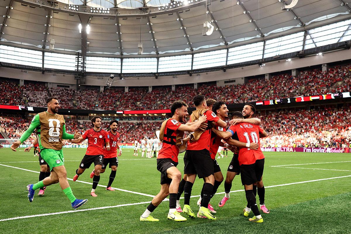 كشاف مواهب في مانشستر سيتي يشيد بـ ثنائي منتخب مصر بعد الخروج من كأس العالم