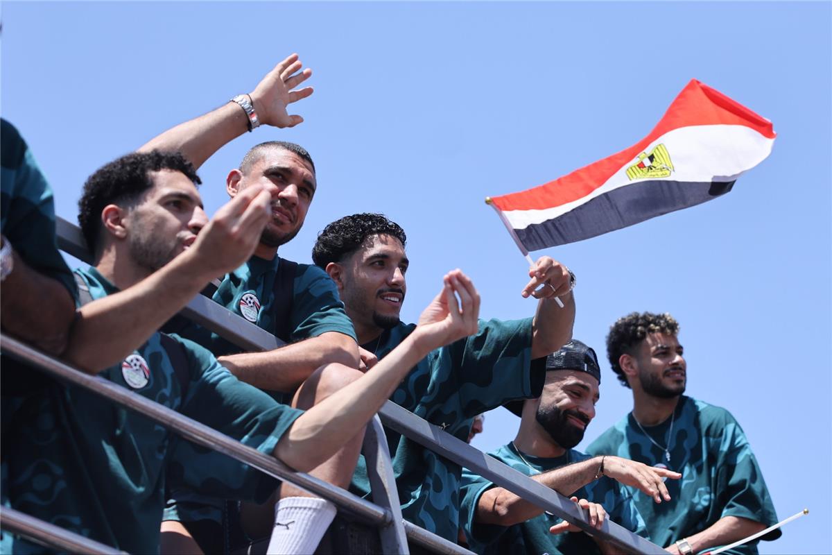 ماركا عن استقبال الجمهور لـ منتخب مصر: كأنهم فازوا بـ كأس العالم 