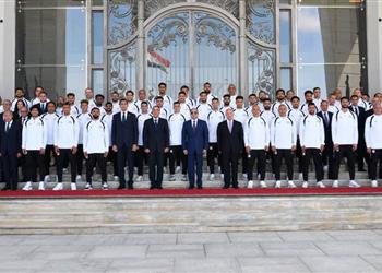 اتحاد الكرة يقدم وعد ا إلى الرئيس السيسي بعد تكريم بعثة منتخب مصر