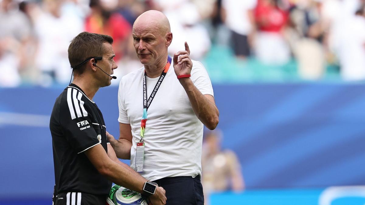 الصالح سبورت : فيفا يرد على احتجاجات النرويج ويوضح سبب احتساب هدف إنجلترا الأول