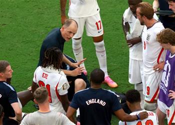توخيل بعد تأهل إنجلترا لنصف نهائي كأس العالم لست راضي ا والحظ حالفنا