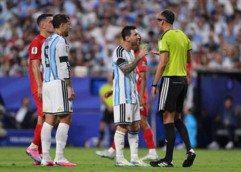 لا تقلل من احترامي ميسي ينفعل على حكم مباراة الأرجنتين وسويسرا