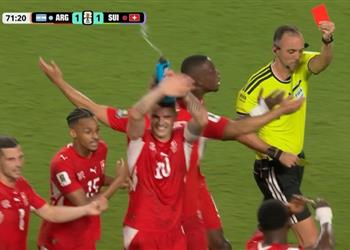 فيديو إثارة تحكيمية جديدة طرد لاعب سويسرا أمام الأرجنتين
