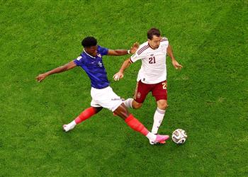 رجل مباراة إسبانيا وفرنسا في كأس العالم