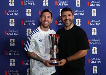 امتلك المفتاح ريتشاردز وهارت يتغنيان بـ ميسي بعد تأهل الأرجنتين لـ نهائي كأس العالم