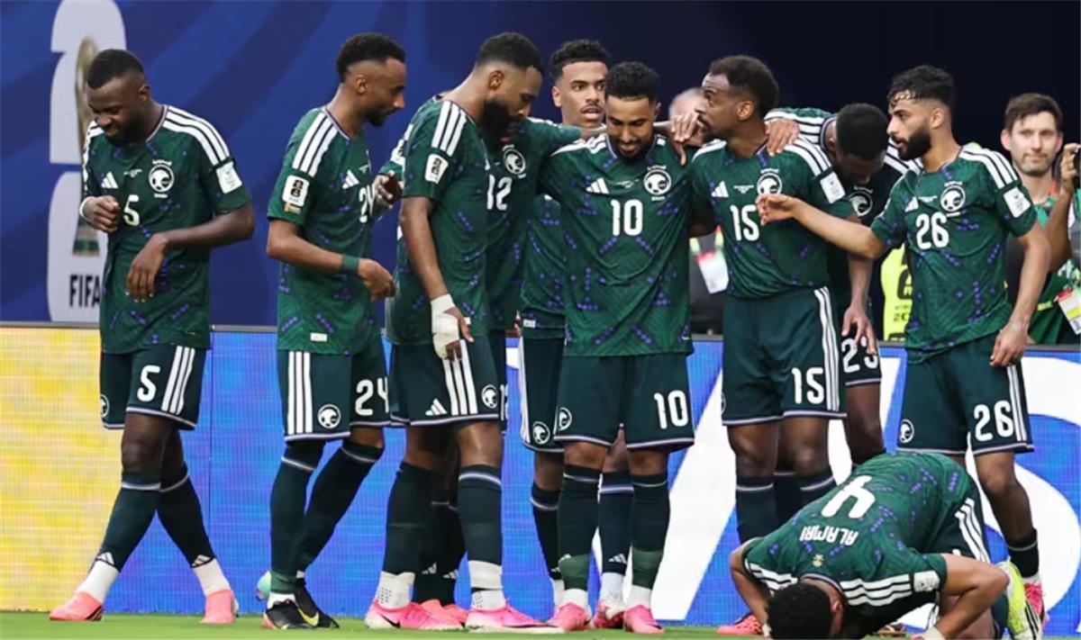 الهلال السعودي يحسم مستقبل سالم الدوسري
