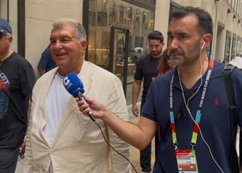 لابورتا يحسم موقف برشلونة من ضم جوليان ألفاريز ويثير المخاوف بشأن حكم نهائي كأس العالم