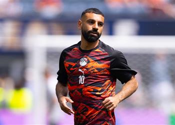 رامي عباس يفجر مفاجأة قوية بشأن مستقبل محمد صلاح